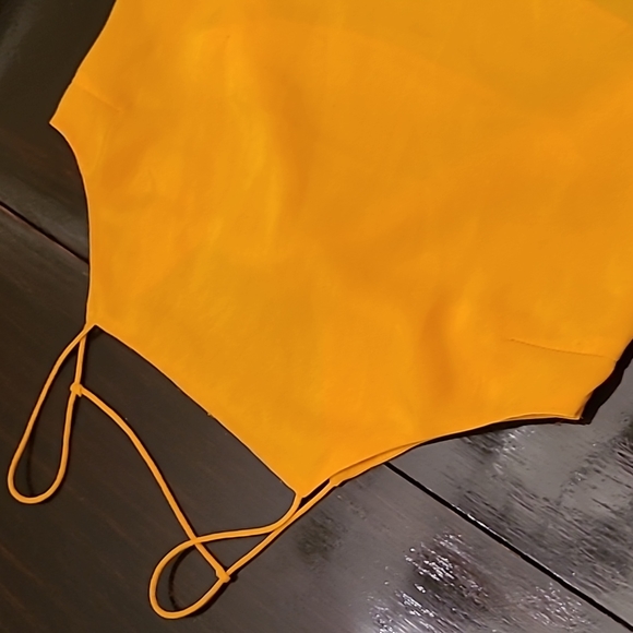 F21 Halter Crop Top - Picture 2 of 6